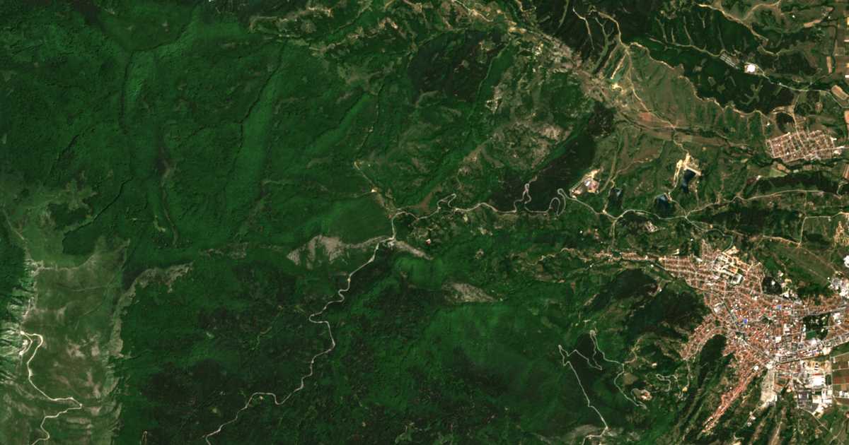 Satellite map of Dobrotino