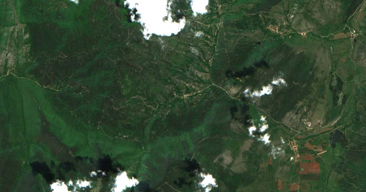 Satellite map of Paril