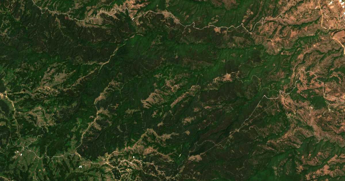 Satellite map of Velyushtets