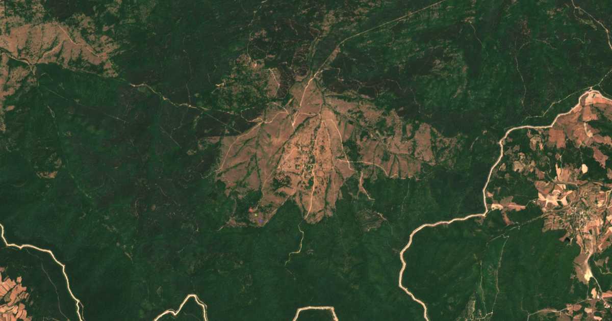 Satellite map of Belevren