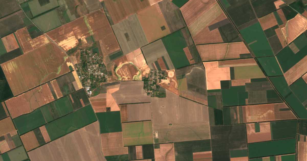 Satellite map of Dobrevo