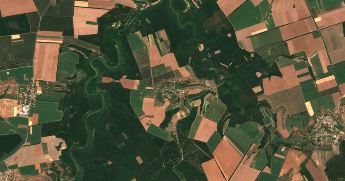 Satellite map of Pchelnik