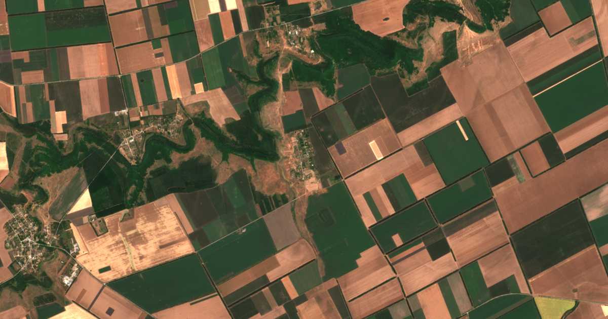 Satellite map of Sredina