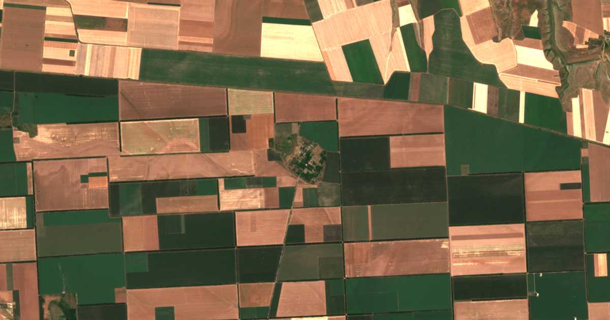 Satellite map of Vichovo