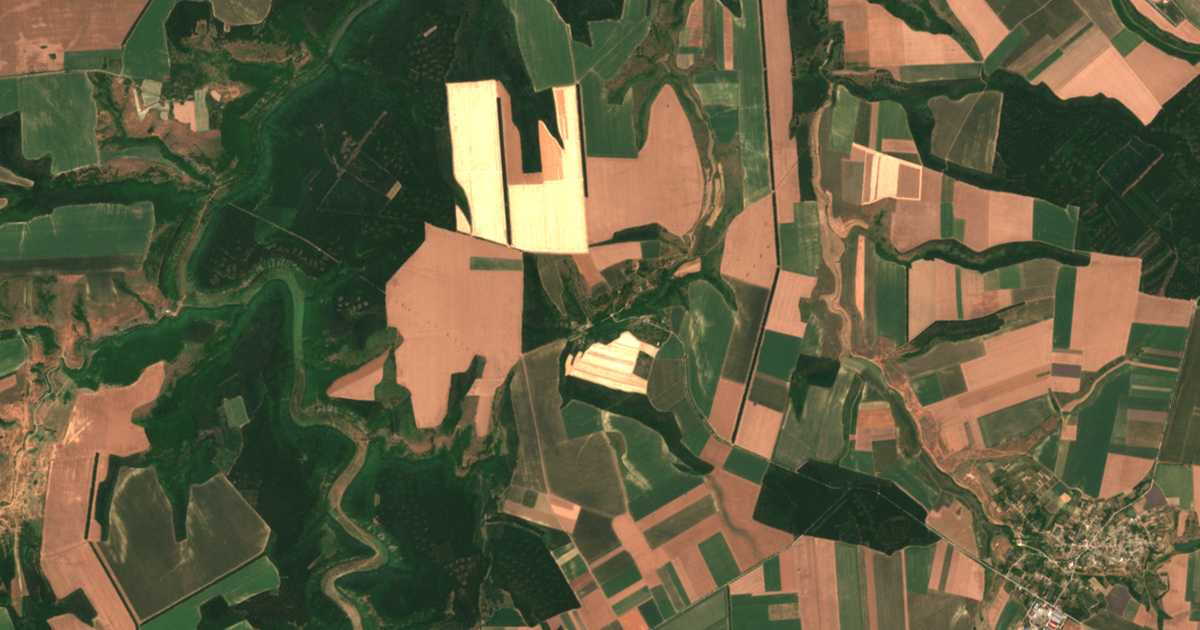 Satellite map of Zimnitsa
