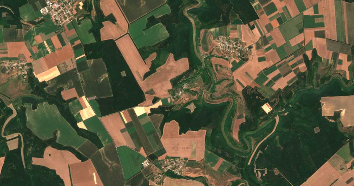 Satellite map of Onogur