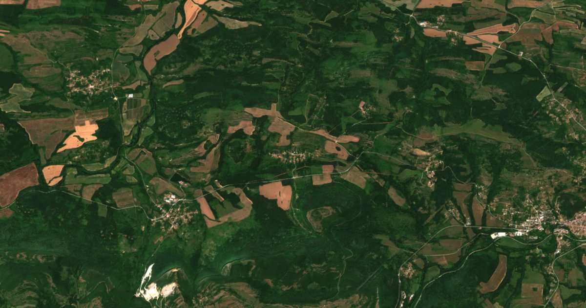 Satellite map of Karaivantsa
