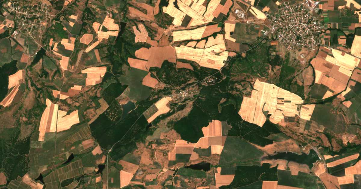 Satellite map of Svetlina