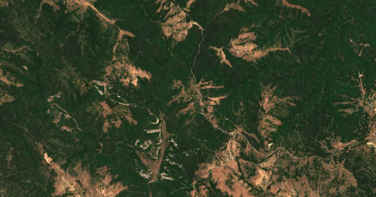 Satellite map of Sborino