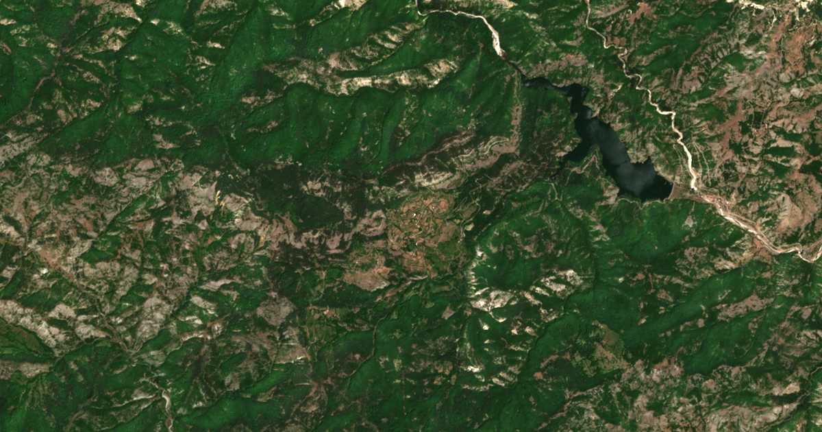 Satellite map of Bezvodno