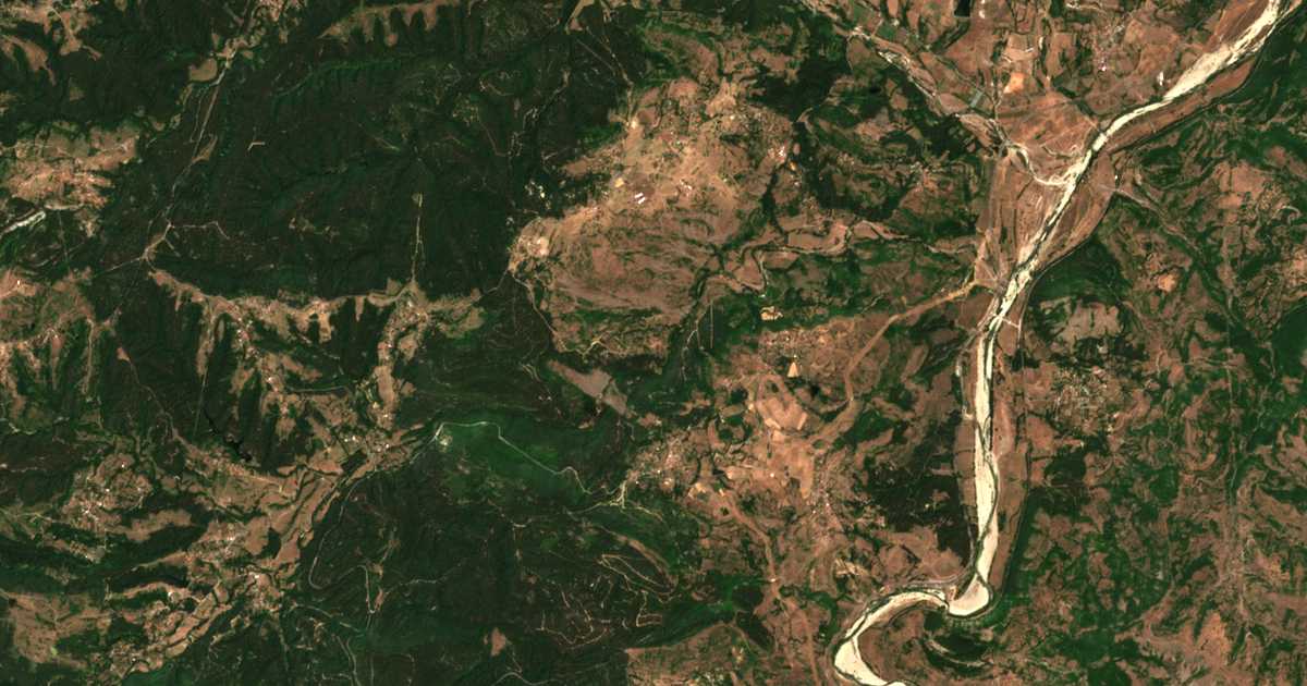 Satellite map of Zhulti rid