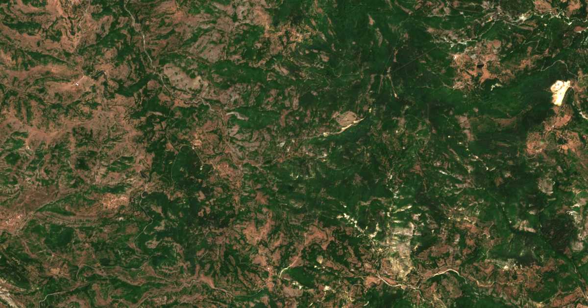 Satellite map of Nane