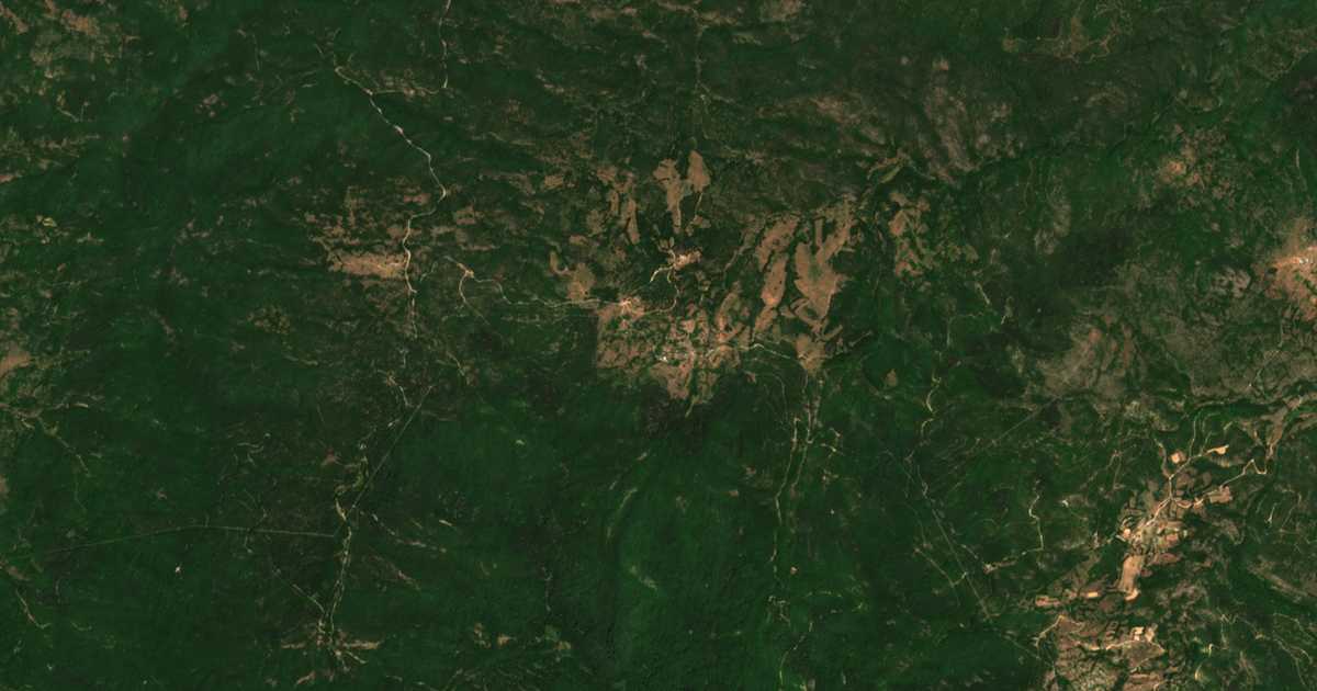 Satellite map of Strazhets