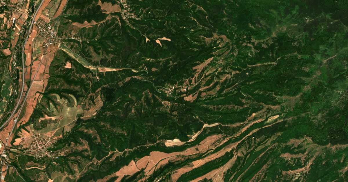 Satellite map of Badino
