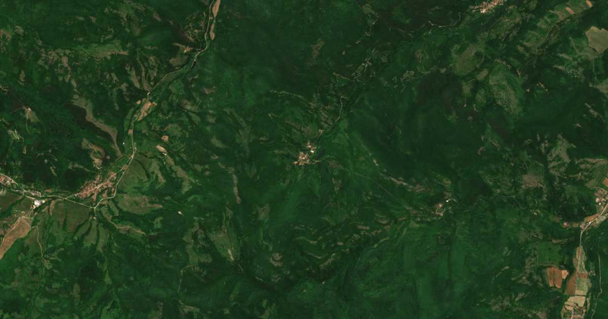Satellite map of Ravna