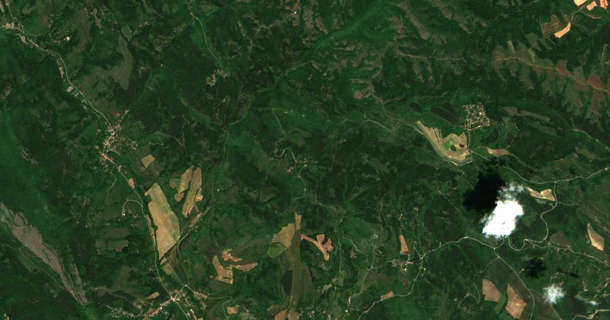 Satellite map of Slatino