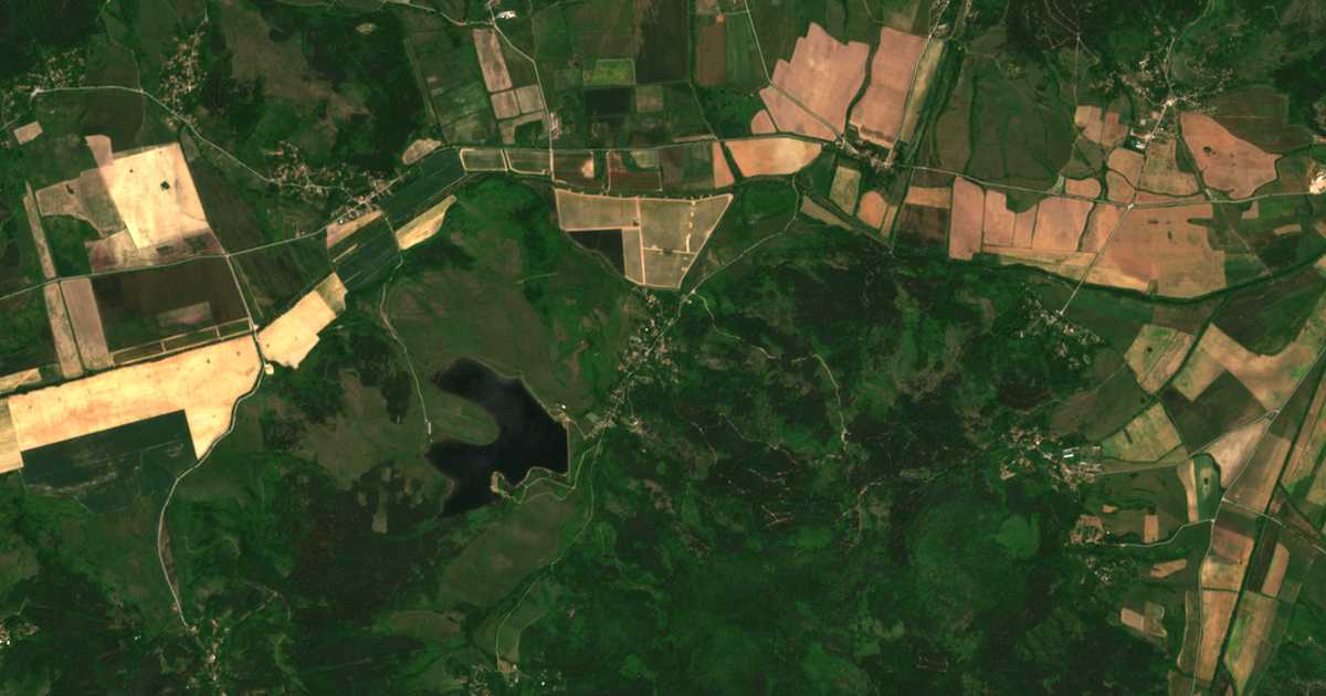 Satellite map of Yarlovtsi
