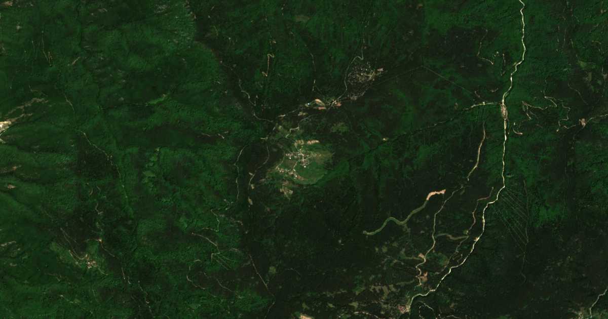 Satellite map of Churen