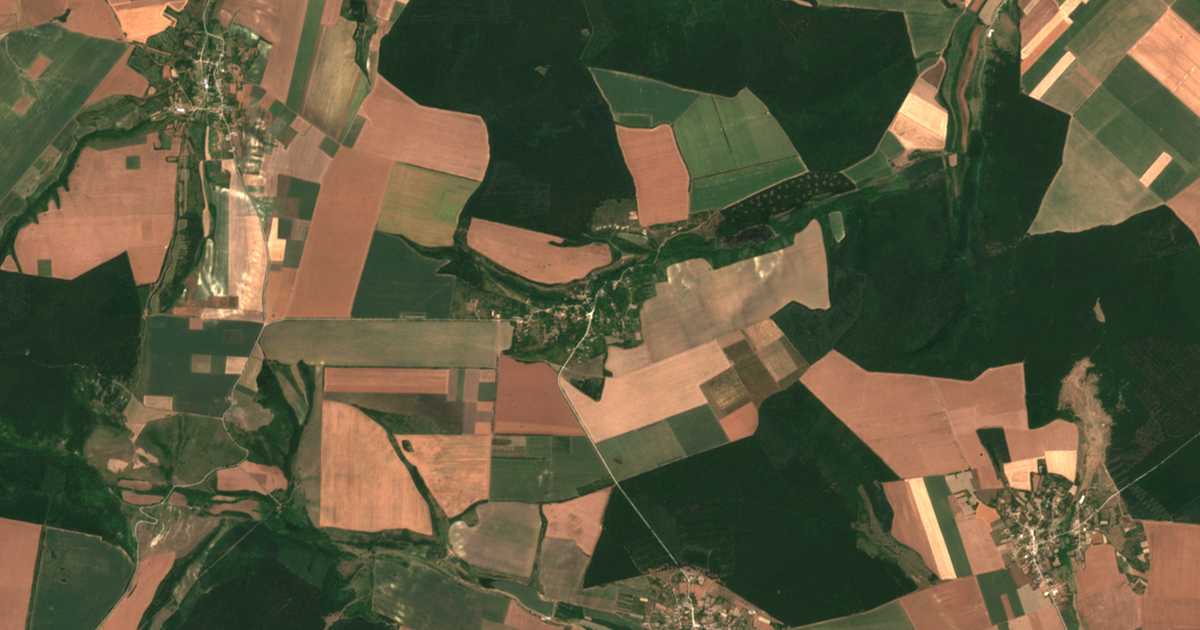 Satellite map of Pisarevo