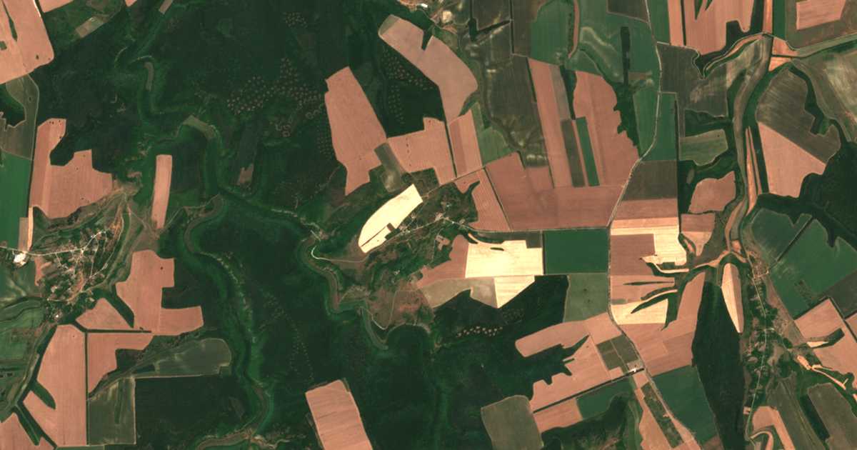Satellite map of Strelkovo