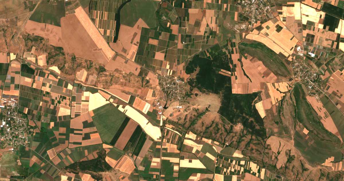 Satellite map of Nikolaevo
