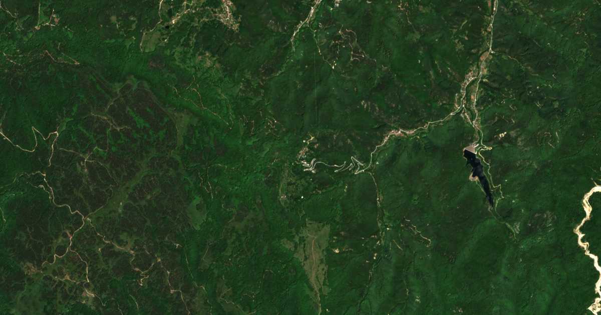 Satellite map of Mochure