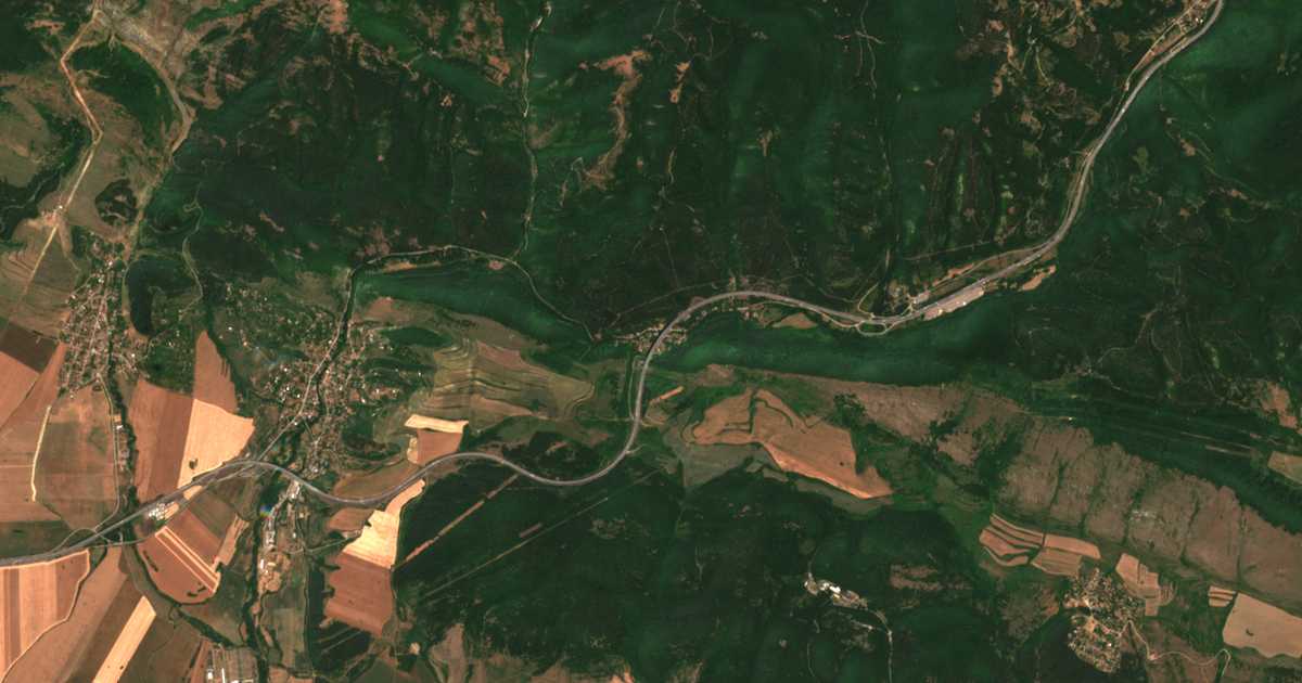 Satellite map of Potop