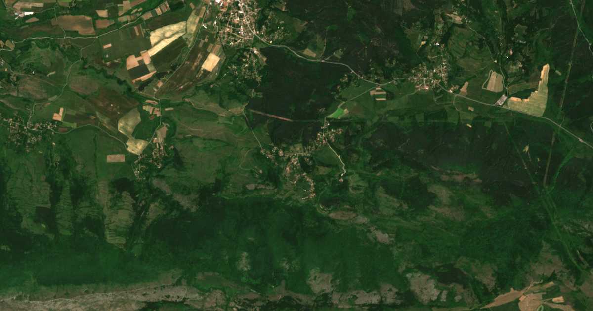 Satellite map of Lopushnya
