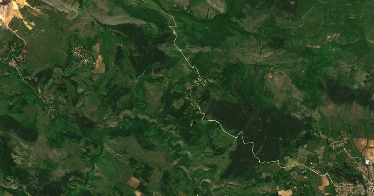 Satellite map of Ropot