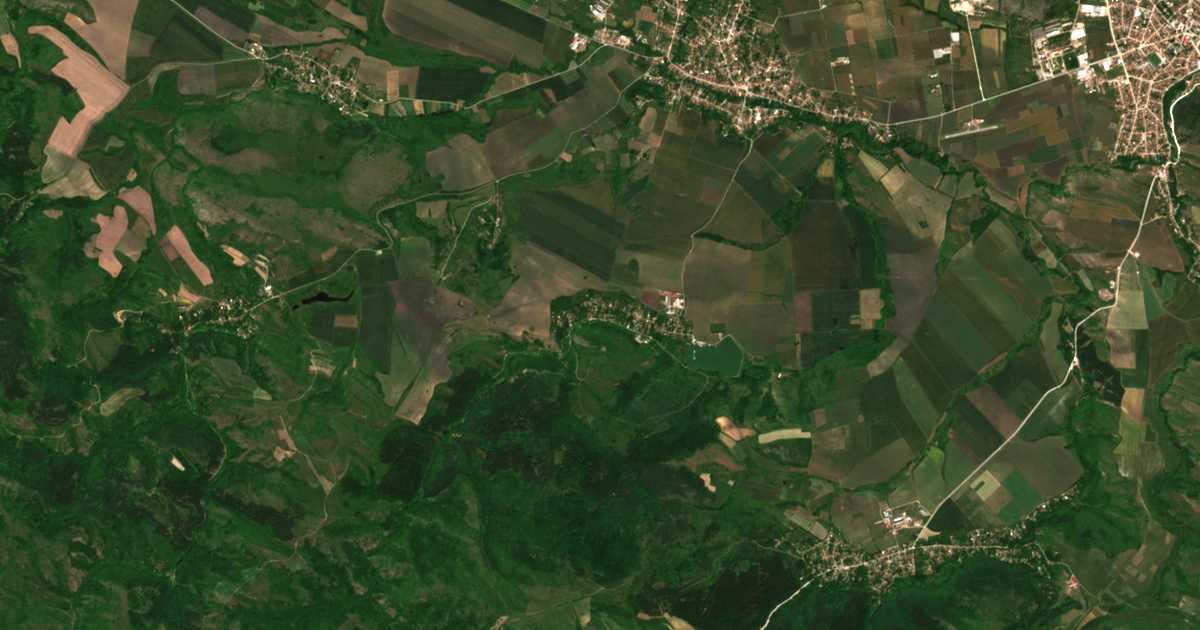Satellite map of Bratushkovo