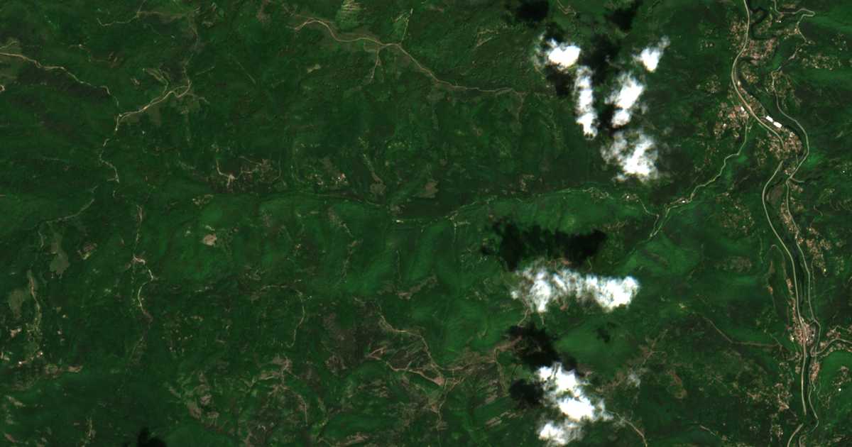 Satellite map of Tseretsel