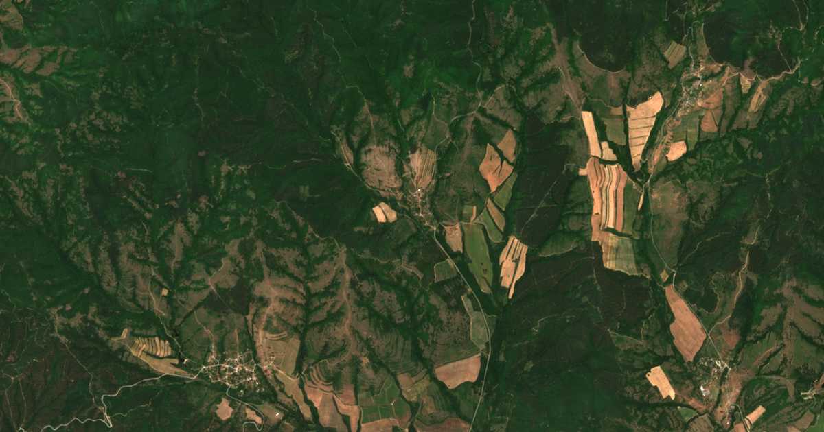 Satellite map of Slavyanin