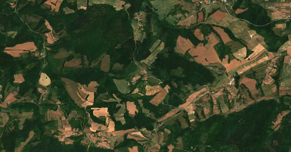 Satellite map of Pchelno