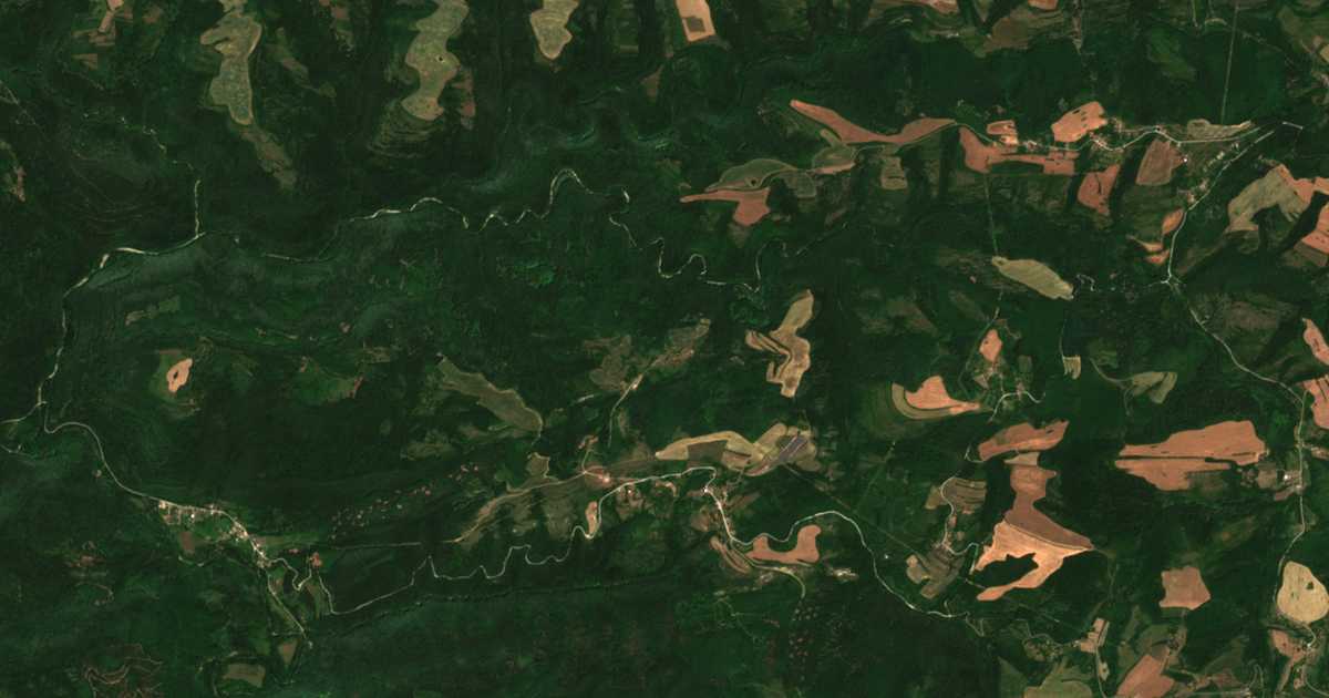 Satellite map of Yarebichno