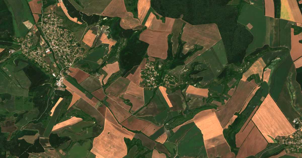 Satellite map of Pomoshtitsa