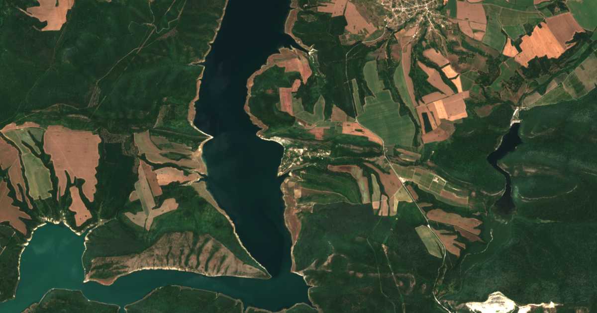 Satellite map of Debelets