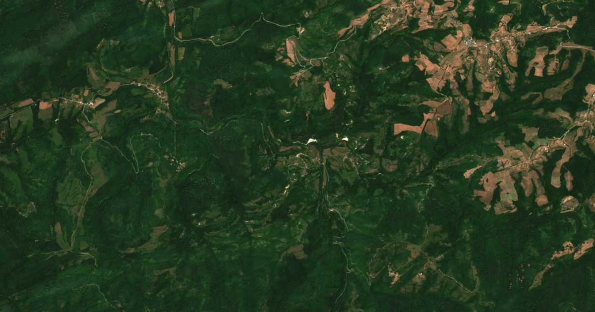Satellite map of Razsoha
