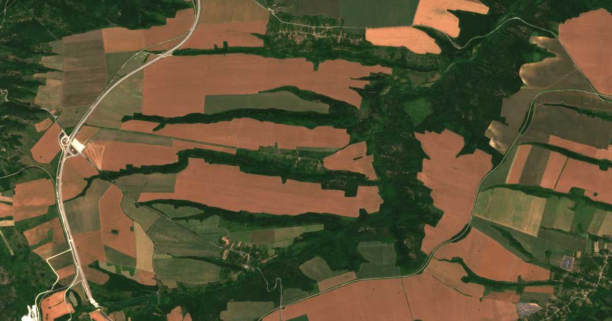 Satellite map of Dalgo pole
