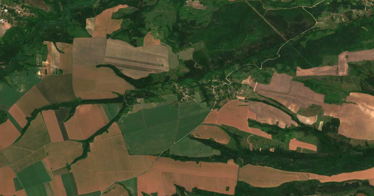Satellite map of Vladichentsi