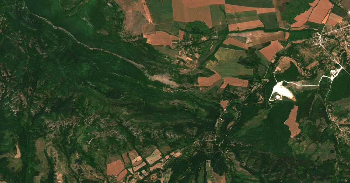 Satellite map of Yanyovets