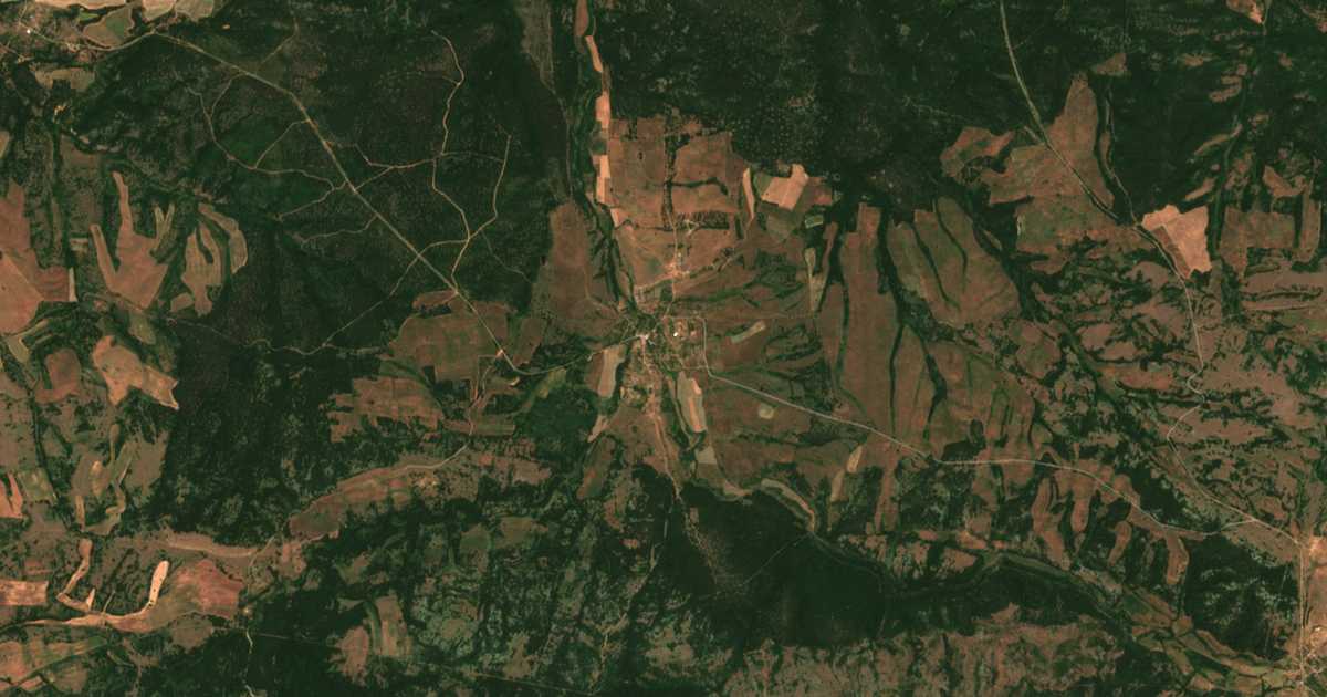 Satellite map of Valcha polyana